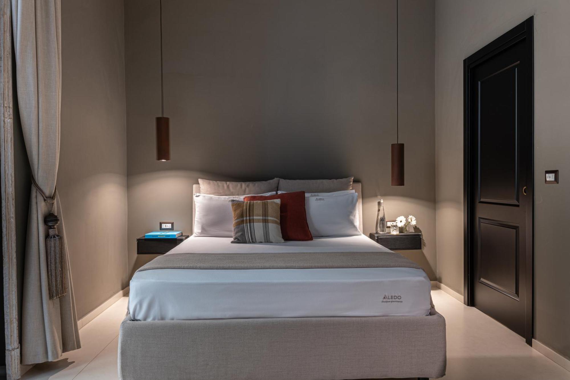 Aledo Boutique Apartments ナポリ エクステリア 写真