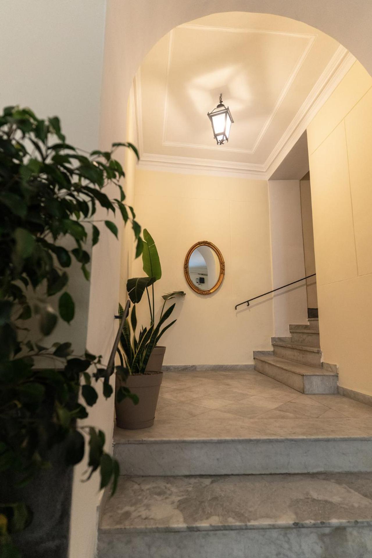 Aledo Boutique Apartments ナポリ エクステリア 写真